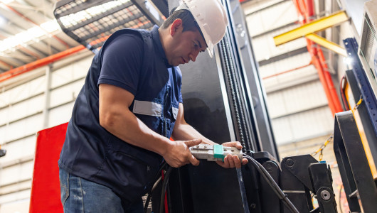 If Your Charger Supplier Disappears: How to Avoid Unsupported Charging Infrastructure and Future-Proof Your Charging Systems
