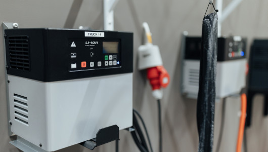 How to Avoid Stranded Assets in Industrial Charging Systems
