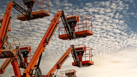 Electrifying Aerial Work Platforms: Power System Design for Compact, Reliable OEM Platforms